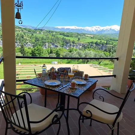 Vista Monti Couette-café Bolognano