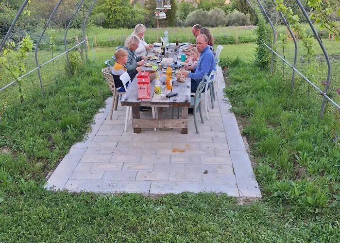 לינה וארוחת בוקר Vista Monti